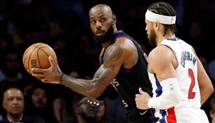 كيف يحرّك ليبرون جميس مليارات بث "NBA"؟
