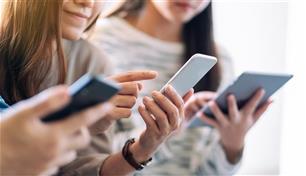 أداة ذكاء اصطناعي تراقب نشاط المراهقين بحثاً عن علامات إيذاء النفس