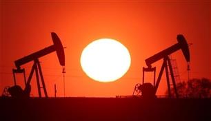 النفط يستقر مع تقييم تأثير العقوبات الأمريكية على إيران