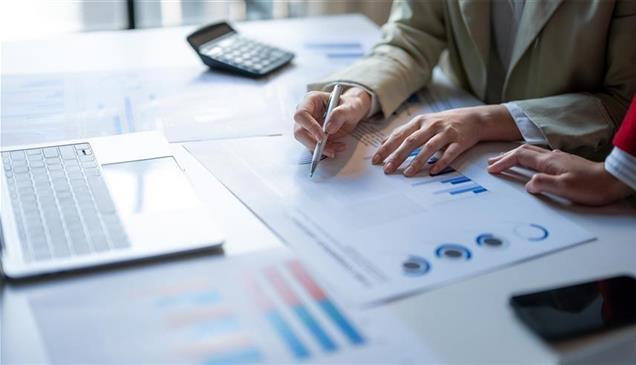 "المركزي التركي" يرفع توقعاته للتضخم بنهاية 2026 إلى 28%