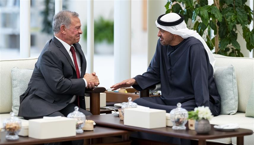 محمد بن زايد وملك الأردن يبحثان علاقات البلدين والتطورات الإقليمية