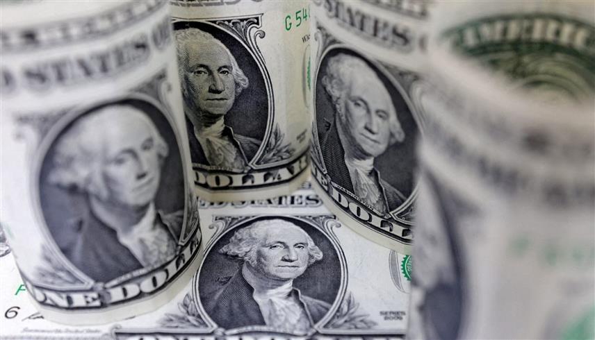 أوراق نقدية من فئة الدولار الأمريكي (رويترز)