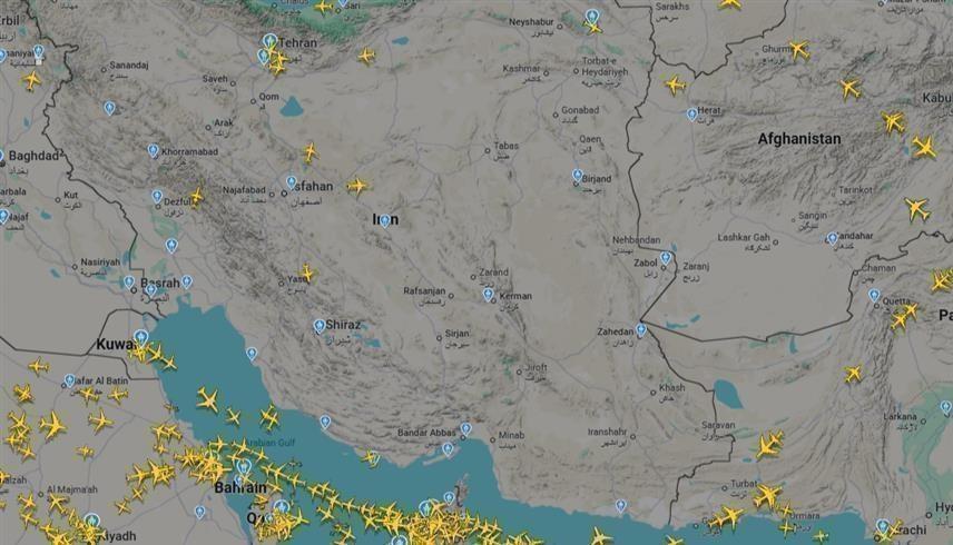 صورة من موقع فلايت رادار 24 تظهر شبه خلو سماء طهران من حركة الطيران 