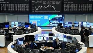 الأسهم الأوروبية تنهي خسائرها بفعل تراجع عائدات السندات
