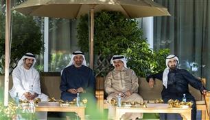 محمد بن زايد وملك البحرين يبحثان التعاون والقضايا الإقليمية 