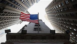 ارتفاع النفط يربك حسابات البنوك المركزية ويهدد بعودة التضخم