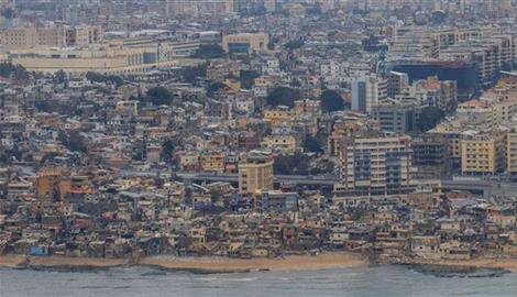 تحت ضغط الانكماش.. لبنان يواجه خيارات محدودة لمعالجة أزمة الودائع