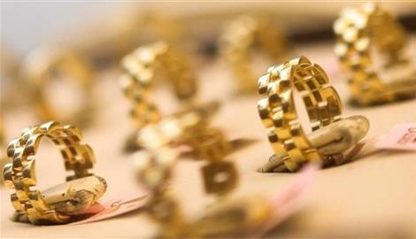 أسعار الذهب في الإمارات.. عيار 24 يسجل 527.50 درهم