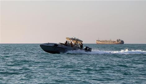  تراجع ملحوظ في حركة الملاحة عبر "باب المندب"