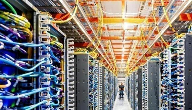 عمالقة التكنولوجيا تضاعف إنفاقها على البنية التحتية بفعل الذكاء الاصطناعي