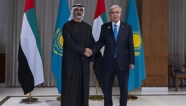 ولي عهد أبوظبي يبحث مع رئيس كازاخستان دعم الشراكة وتوسيع آفاق التعاون