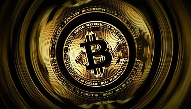 "بيتكوين" تقفز فوق 81 ألف دولار