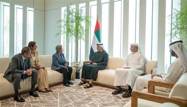 خالد بن محمد بن زايد يبحث مع "AMD" حلول الحوسبة عالية الأداء