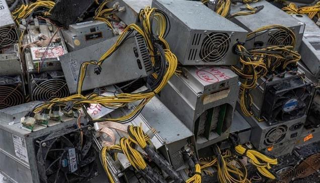 الذكاء الاصطناعي.. جبال من النفايات وشهية مفتوحة للطاقة والمياه