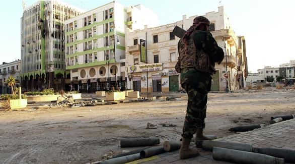 آثار الحرب في بنغازي (أ ف ب)