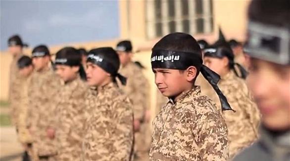 أطفال داعش في أحد المعسكرات التدريبية للتنظيم (أرشيف)