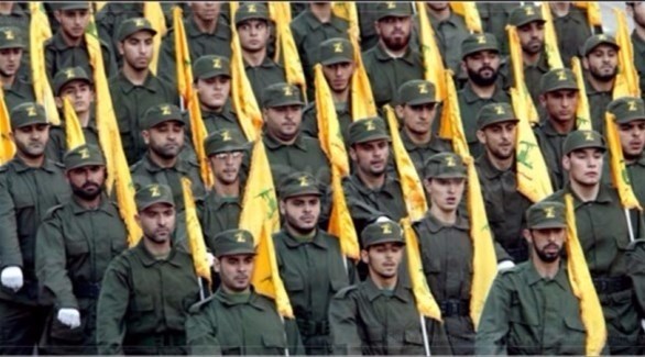 مقاتلون من حزب الله في عرض عسكري.(أرشيف)