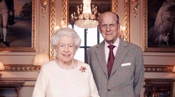 صورة رسمية لاحتفال ملكة بريطانيا بعيد زواجها السبعين (صحيفة ذا صن البريطانية)