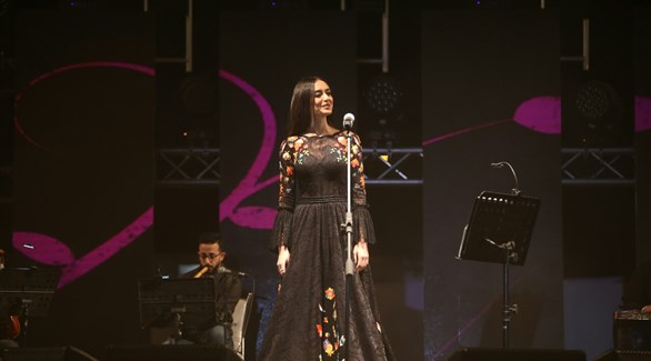 المطربة السورية فايا يونان تغني للقدس في حفل غنائي (المصدر)