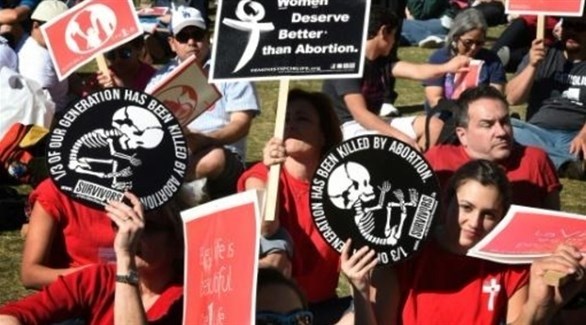 مظاهرة مناهضة للإجهاض في لوس أنجليس (أ ف ب)
