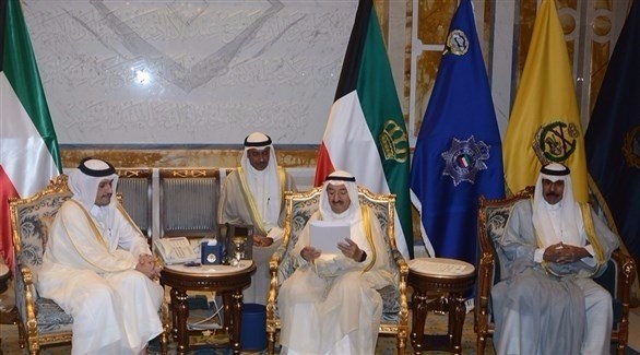  أمير الكويت الشيخ صباح الأحمد الجابر الصباح يستقبل وزير خارجية قطر (كونا)