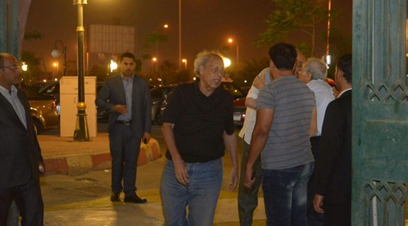 عزاء الكاتب الراحل محفوظ عبدالرحمن بمسجد الشرطة (المصدر)