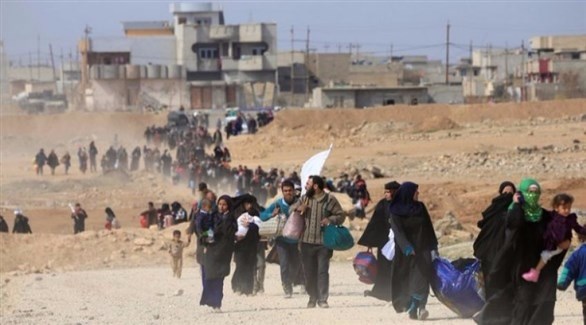 مدنيون فارون من مناطق سيطرة داعش في الرقة (أرشيف)