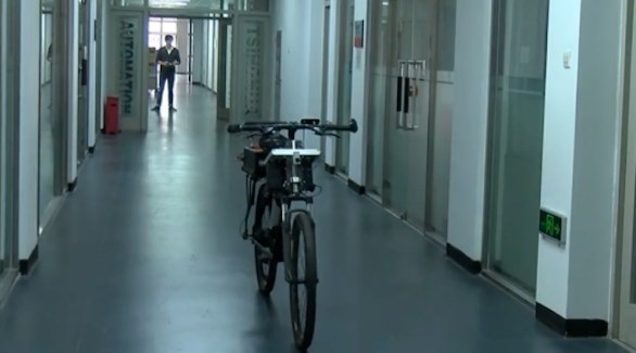 دراجة ذاتية القيادة من ابتكار طلاب جامعيين في الصين (ميترو)