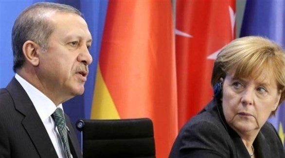 المستشارة الألمانية أنغيلا ميركل والرئيس التركي رجب طيب اردوغان.(أرشيف)