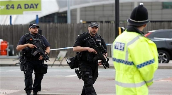 عناصر من الشرطة البريطانية في عملية أمنية (أرشيف)