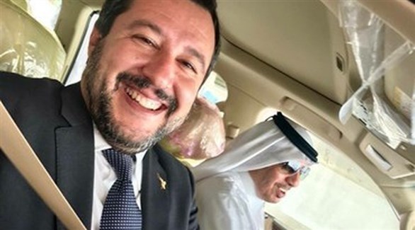 نائب رئيس الوزراء الإيطالي ماتيو سالفيني ومسؤول قطري.(أرشيف)