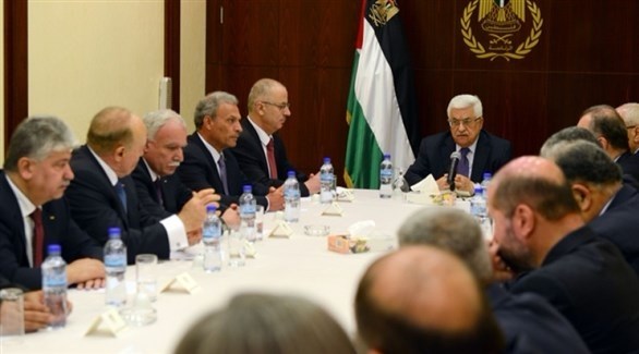 الرئيس الفلسطيني محمود عباس في اجتماع للحكومة الفلسطينية (أرشيف)