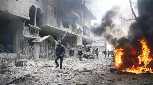 قصف جوي على الغوطة الشرقية المحاصرة قرب دمشق (أرشيف)