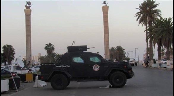 سيارة عسكرية تابعة لقوة الردع الخاصة في أحد شوارع طرابلس (أرشيف)