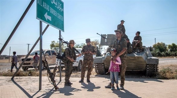 مقاتلون من وحدات حماية الشعب الكردية في الرقة (أرشيف)
