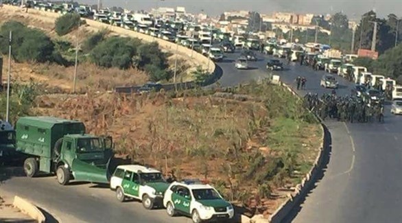 حواجز أمنية في الجزائر لمنع المحتجين من الوصول إلى العاصمة (الخبر الجزائرية)