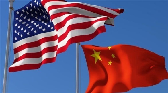 العلم الصيني والعلم الأمريكي (أرشيف)