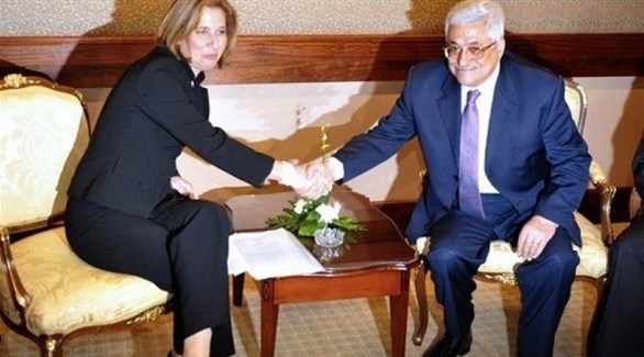 الرئيس الفلسطيني محمود عباس وزعيمة المعارضة الإسرائيلية تسيبي ليفني (أرشيف)