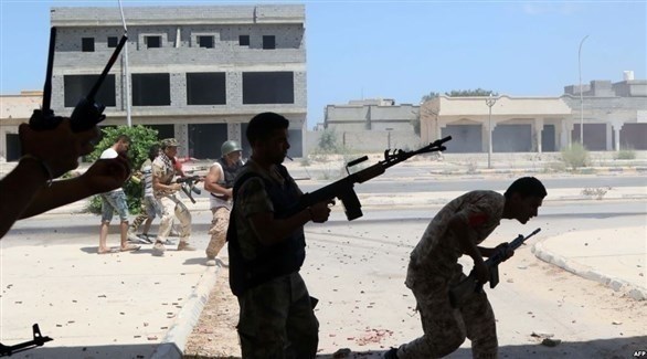 مسلحون في العاصمة الليبية طرابلس (أ ف ب)