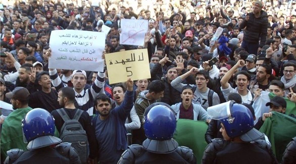 جانب من احتجاجات الجزائر (أ ب)