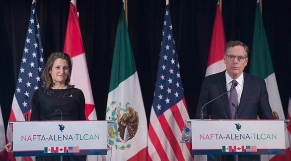 وزيرة الخارجية الكندية فريلاند والممثل الأمريكي للتجارة لايتهايزر (أرشيف)