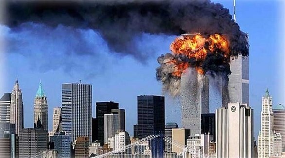 الهجوم على برجي التجارة العالمي في نيويورك يوم 11 سبتمبر 2001 (أرشيف)