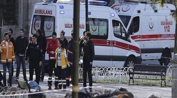 أتراك في موقع تفجير إرهابي باسطنبول (أرشيف)