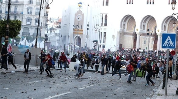 احتجاجات في الجزائر (إ ب أ)