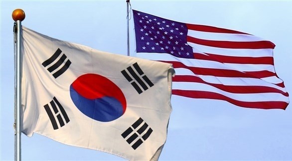 العلم الأمريكي والعلم الكوري الجنوبي (أرشيف)