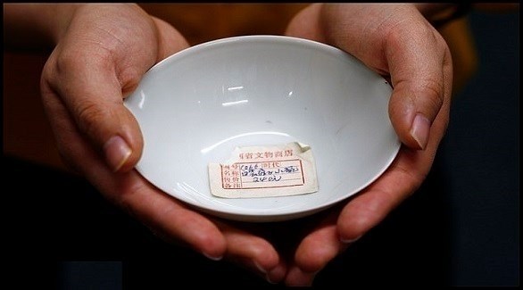وعاء شاي أثري عمره 300 عام (ديلي ميل)