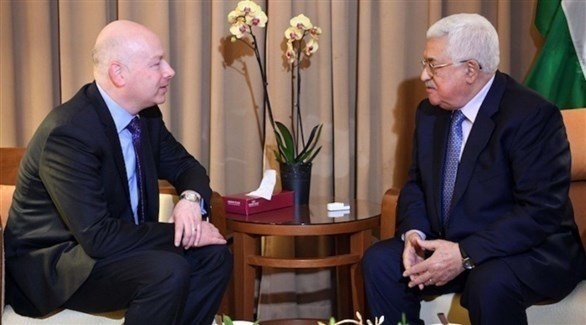 المستشار الأمريكي جيسون غرينبلات والرئيس الفلسطيني محمود عباس (أرشيف)
