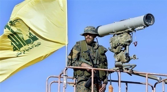 عنصر من ميليشيا حزب الله الإرهابية (أرشيف)
