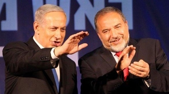 رئيس الوزراء الإسرائيلي بنيامين نتانياهو ووزير الدفاع السابق أفيغدور ليبرمان (أرشيف)
