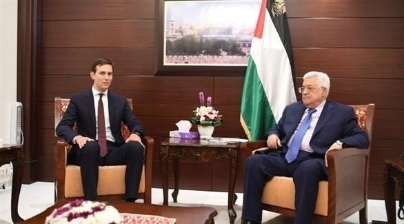 الرئيس الفلسطيني محمود عباس ومستشار الرئيس الأمريكي جاريد كوشنر (أرشيف)